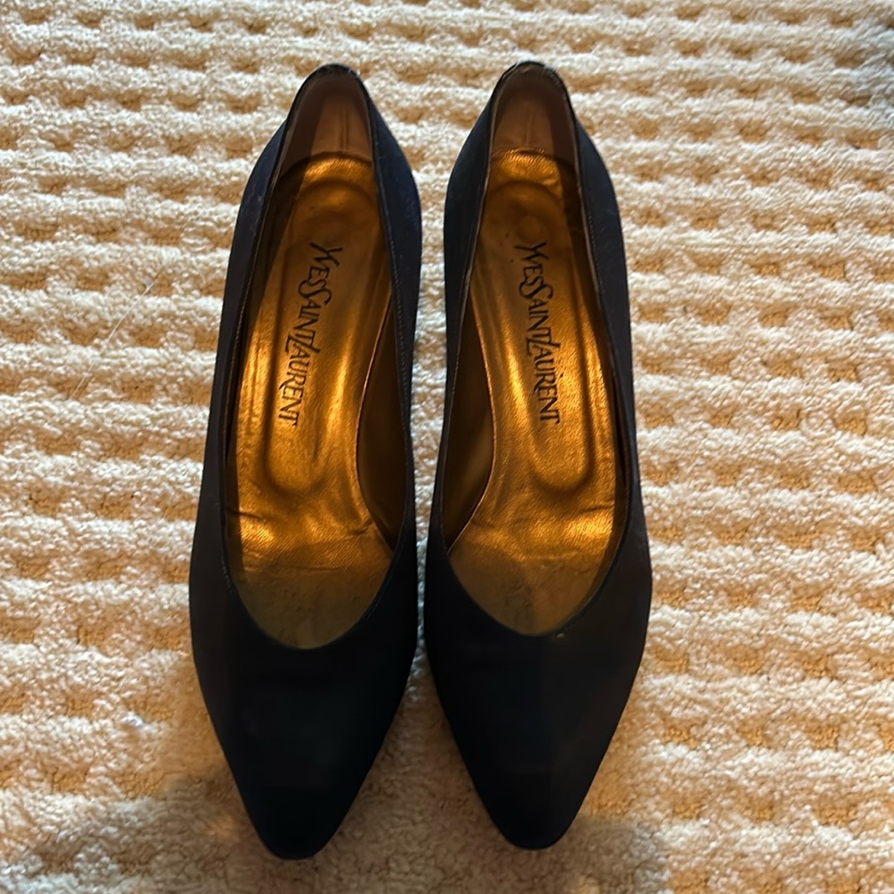 Yves Saint Laurent Kitten Heel